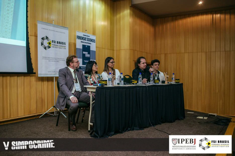 V SIMPOCRIME