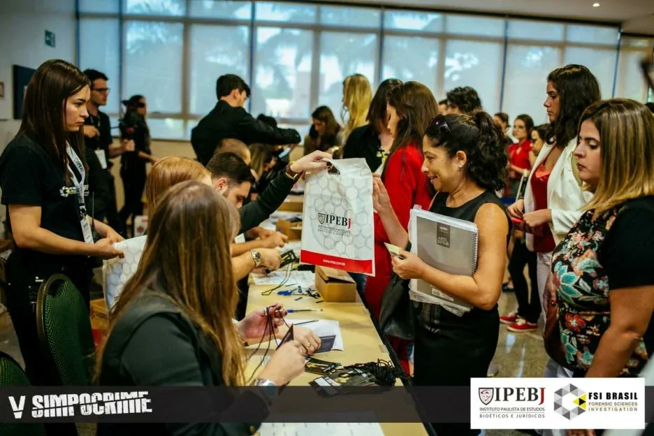 V SIMPOCRIME