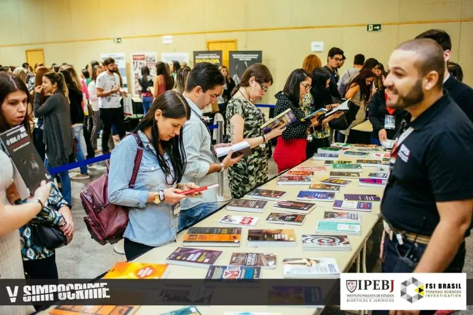 V SIMPOCRIME