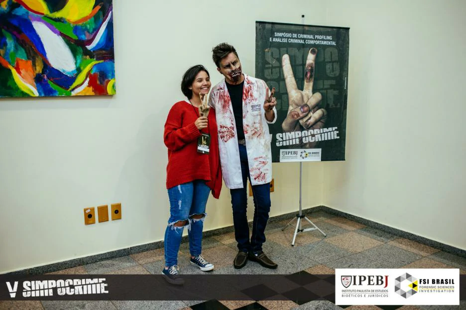 V SIMPOCRIME