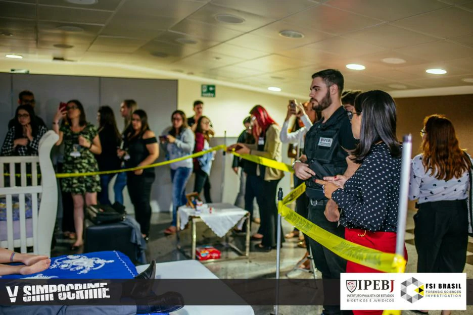V SIMPOCRIME