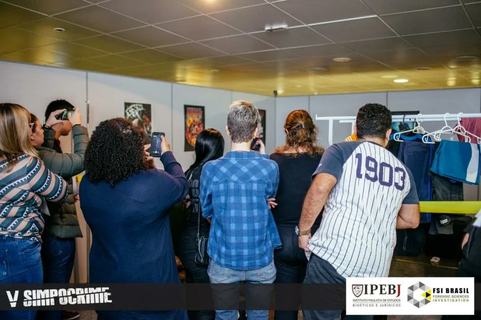 V SIMPOCRIME