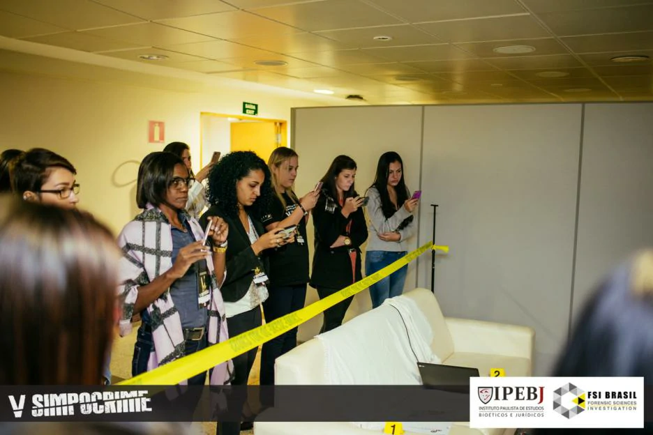 V SIMPOCRIME