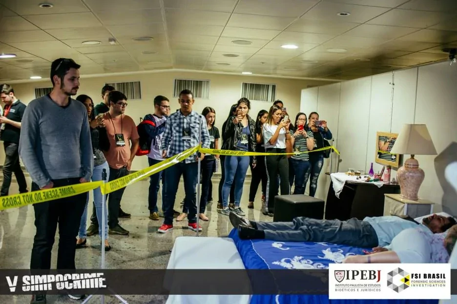 V SIMPOCRIME