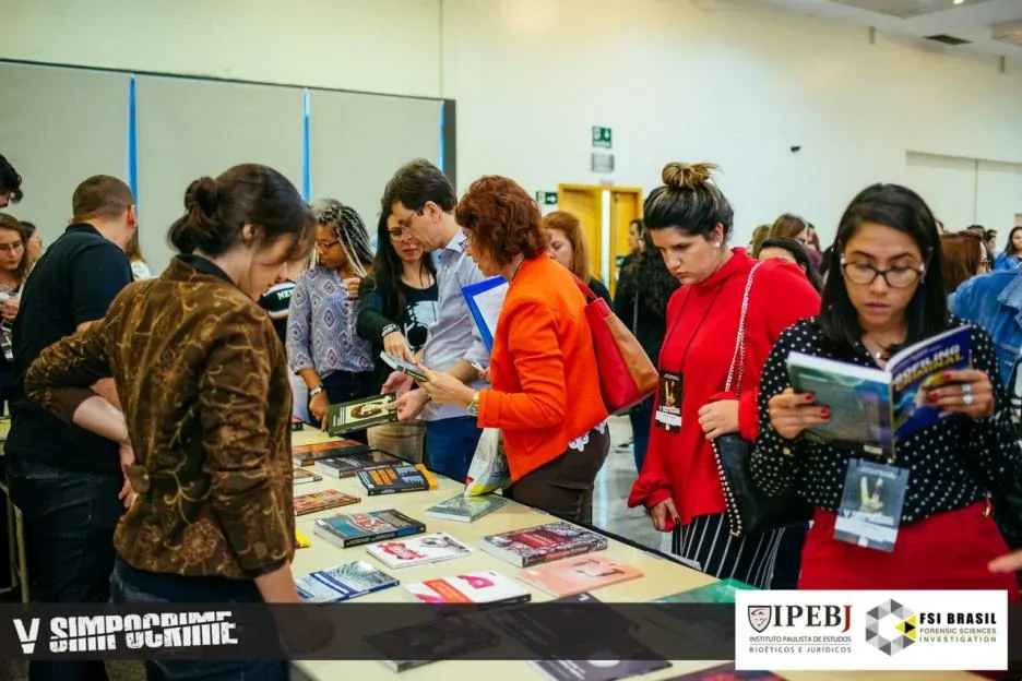 V SIMPOCRIME